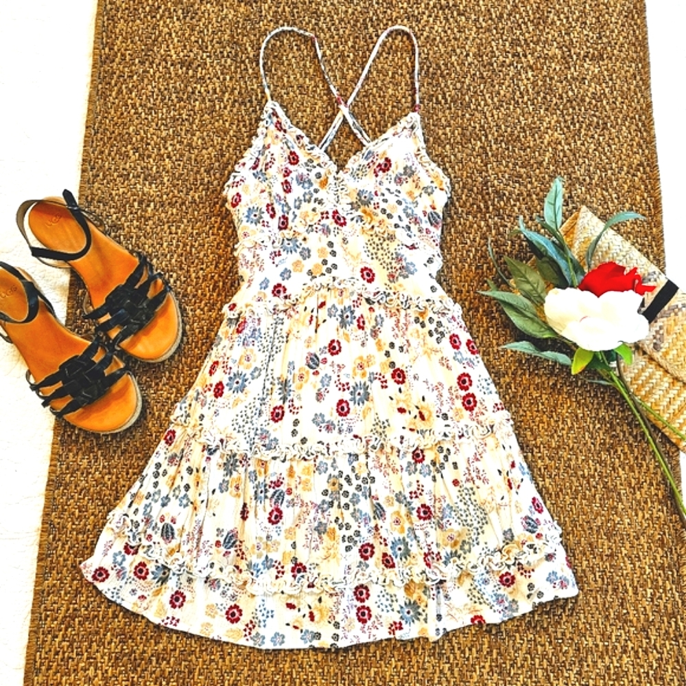 Illa Illa Women's Mini Dress Tunic Size Medium Ivory Floral Party Strappy Flowy